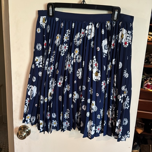 Jason Wu for Target pleated skirt - Picture 3 of 4